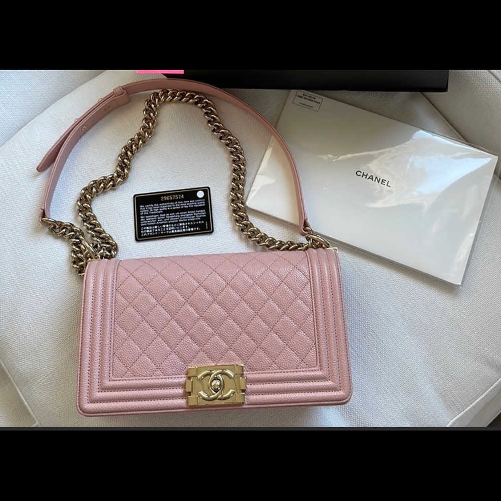 🌸CHANEL caviar quilted Medium Boy - Sakura pink🌸